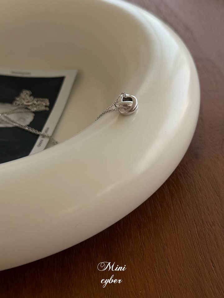 Gestrickte Garnkugel Silberkette für den Großhandel von MINICYBER STUDIO