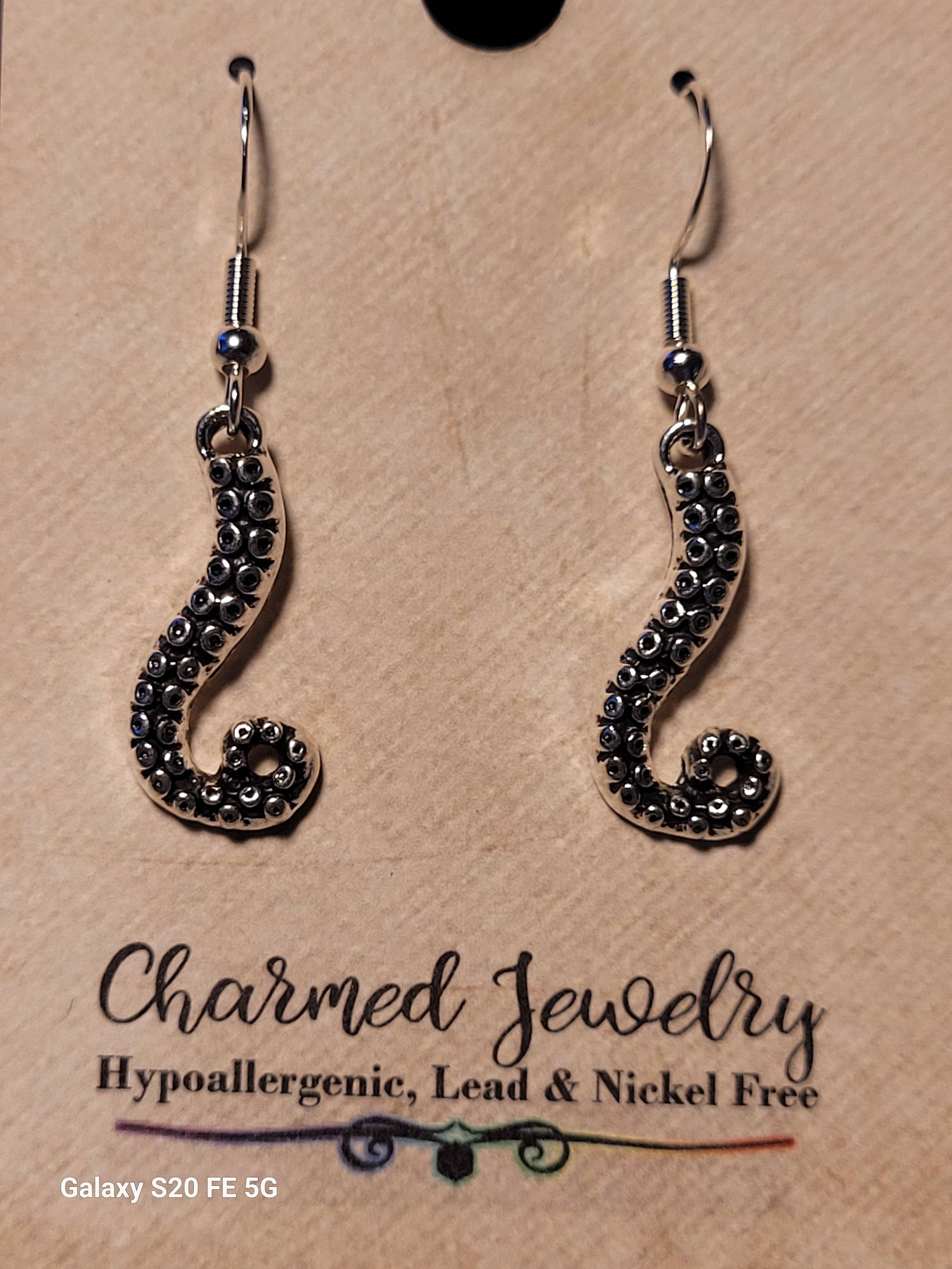 Con-Quest Crafts - Vente Boucles d'oreilles pendantes - Boucles d’oreilles et colliers à thème fantasy, gothique, RPG et gaming11