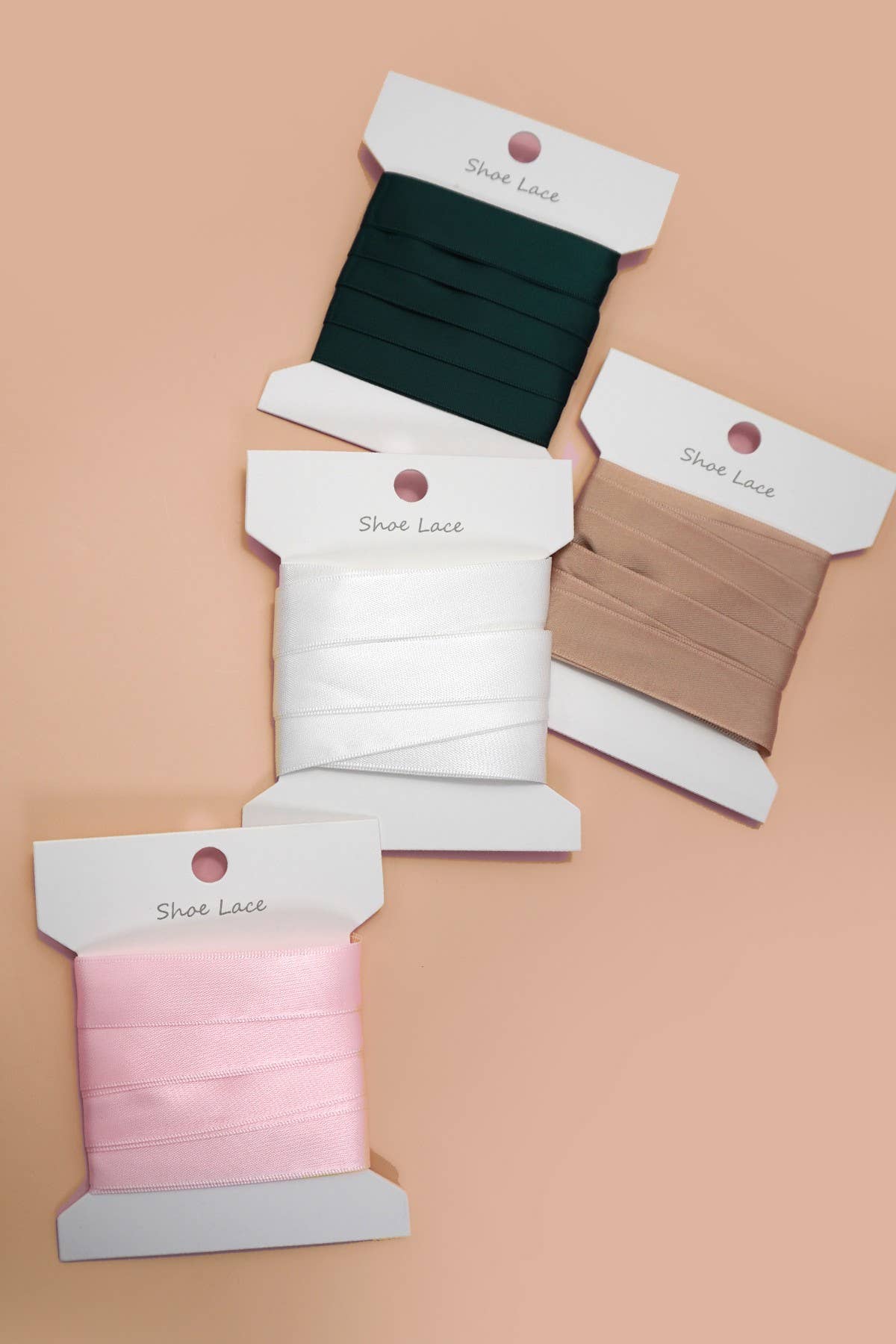 JOSSLYN by wall to wall – Großhandel Schnürsenkel – Damen – SCHUHSPITZEN MIT SCHLEIFEN AUS SEIDENSATINBAND | 40SD1084