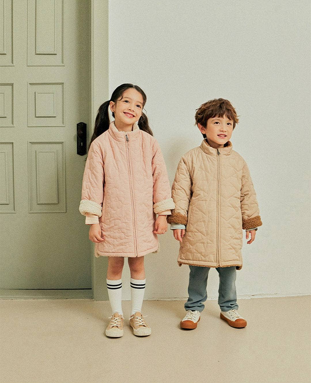 ToTo Heros - Wholesale Puffer Jacket - Kids - Quilt & Teddy Reversible Long Jacket12