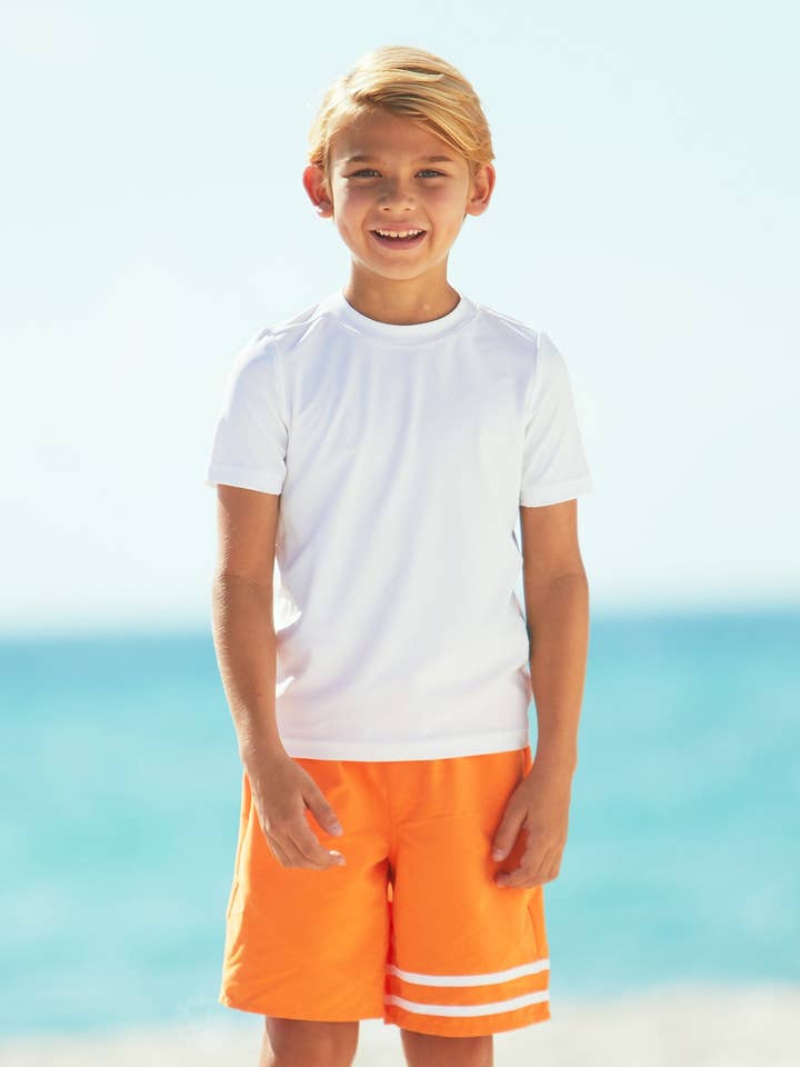 Rashguard manica corta bianca bambino per la vendita all'ingrosso da parte di Cabana Life