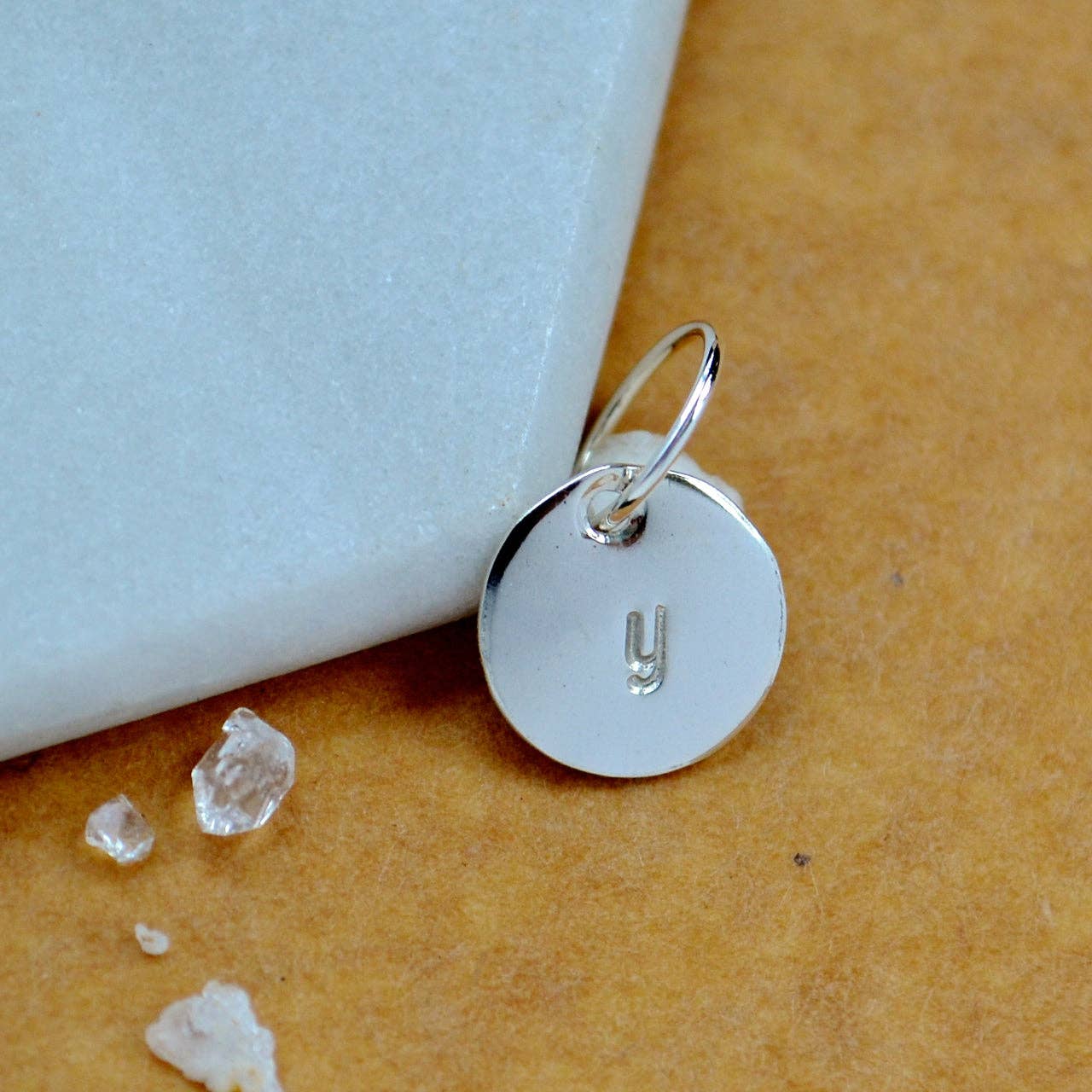 Foamy Wader - Venta al por mayor Abalorios/colgantes individuales - Set de abalorios con letra cursiva en minúscula, con letra cursiva, triple metal82