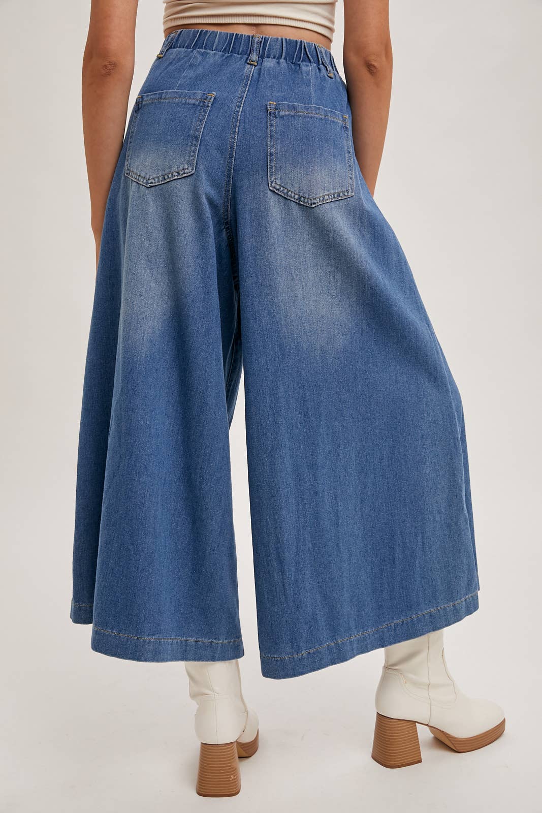 Bluivy – calças de ganga - Mulher por atacado – JEANS JEANS COM PERNAS LARGAS14