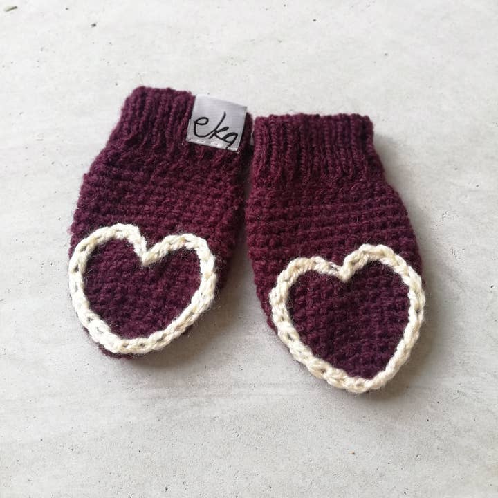 EKA – wholesale Mittens – Child – New Born Baby Heart Mittens17