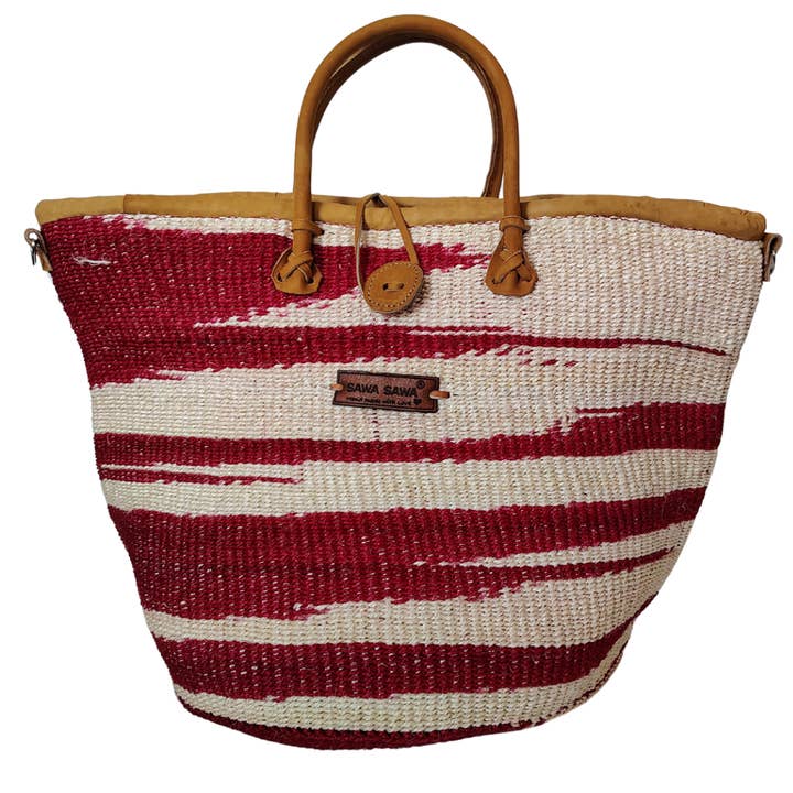 Panier cabas en sisal tissé à la main rouge et blanc Crimson Courage pour la vente par SAWA SAWA
