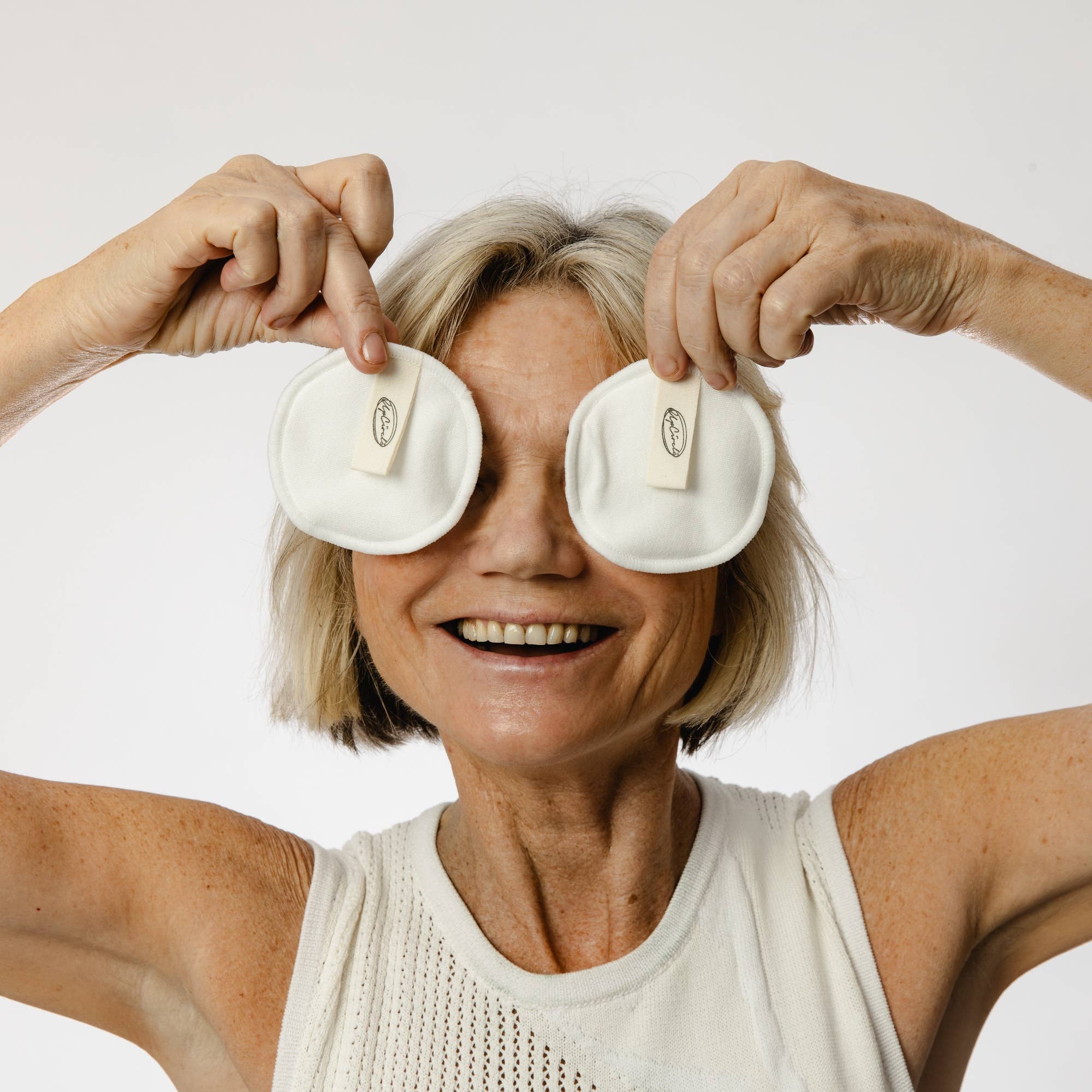 UpCircle USA - Wholesale Makeup Remover - Plastic Free, Reusable Luxury Spa Bamboo & Cotton Makeup Pads Holiday accessories1