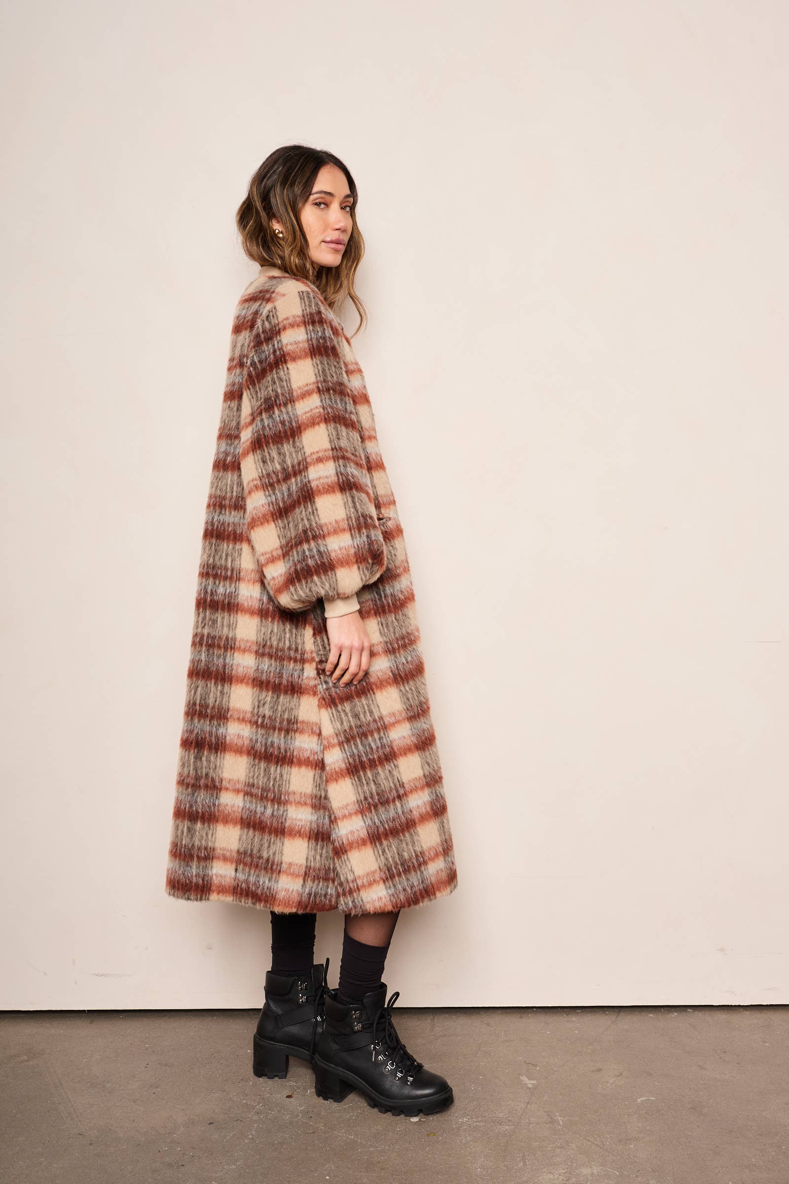 SIENNA PLAID CAMERON COAT for wholesale on Faire4