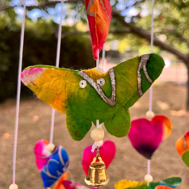 VIE - Vendita all'ingrosso Decorazione mobile - Mobile artigianale in carta di gelso, cuore e farfalla, 50x20 cm16