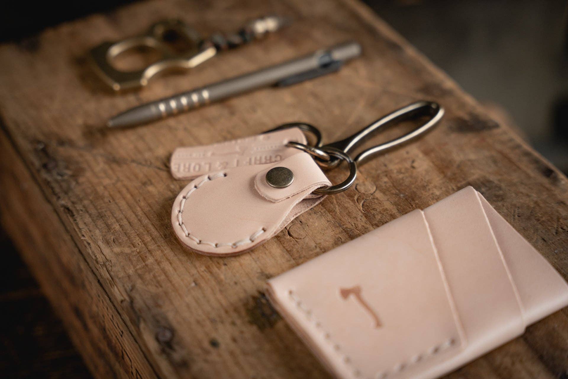 Craft and Lore - Wholesale Keychain - Unisex - Keychain Apple AirTag6