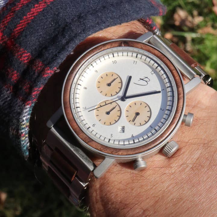 Graham-horloge in noyer hout voor wholesale door Mathieu Blanchard