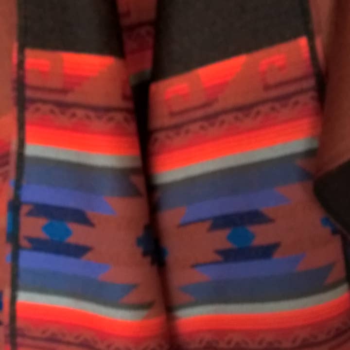 Treasure of ANDES - Venta al por mayor Poncho - Mujer - Poncho Andino Artesanal REVERSIBLE Unisex ENVÍO GRATIS24