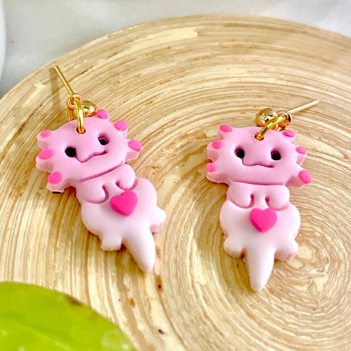 Eflie - Vente Boucles d'oreilles pendantes - Jolies boucles d'oreilles pendantes en argile axolotl faites à la main0