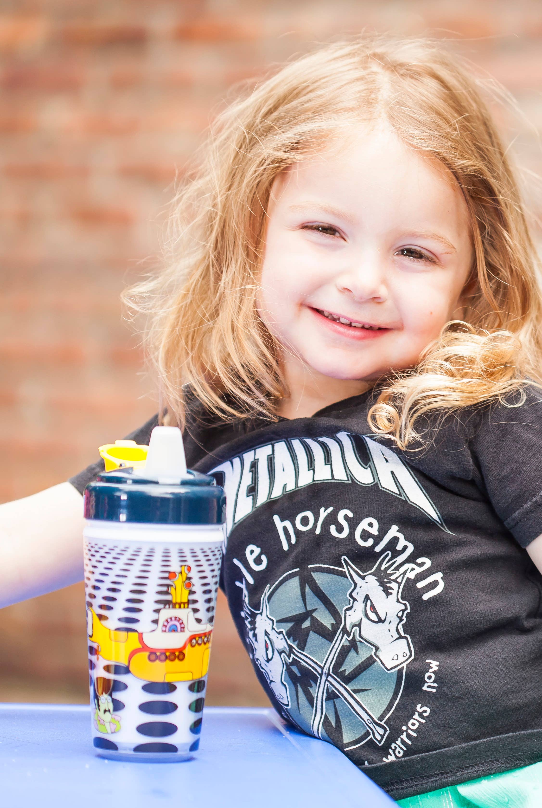 Daphyl's LLC - Wholesale Drinking Glass/Cup - Kids & Baby - The Beatles Sea of Holes6