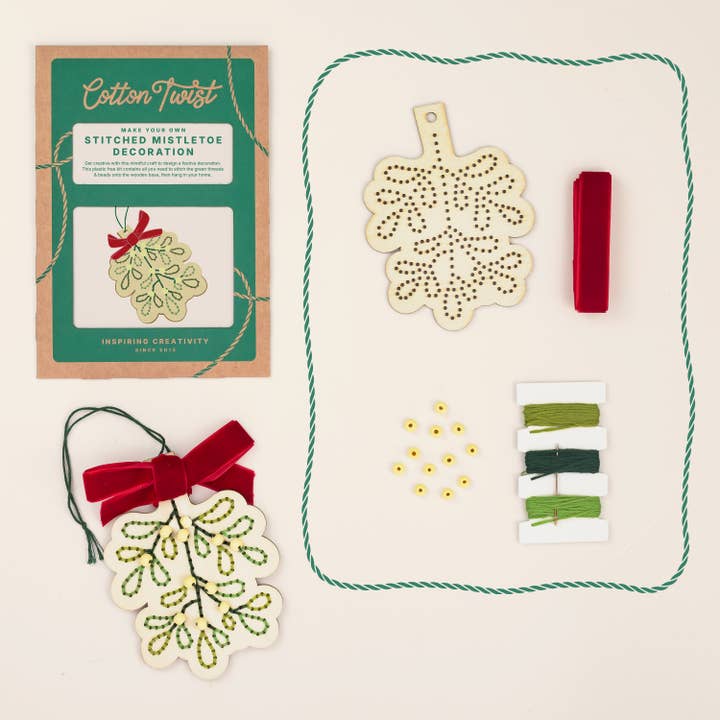 Cotton Twist (USA DUTIES PAID) - Wholesale DIY craft kit – Child - Make Your Own Stitched Mistletoe Decoration3