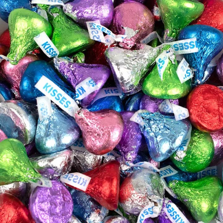 Bisous au chocolat au lait Hershey's 75 carats - Arc-en-ciel pour la vente par Just Candy