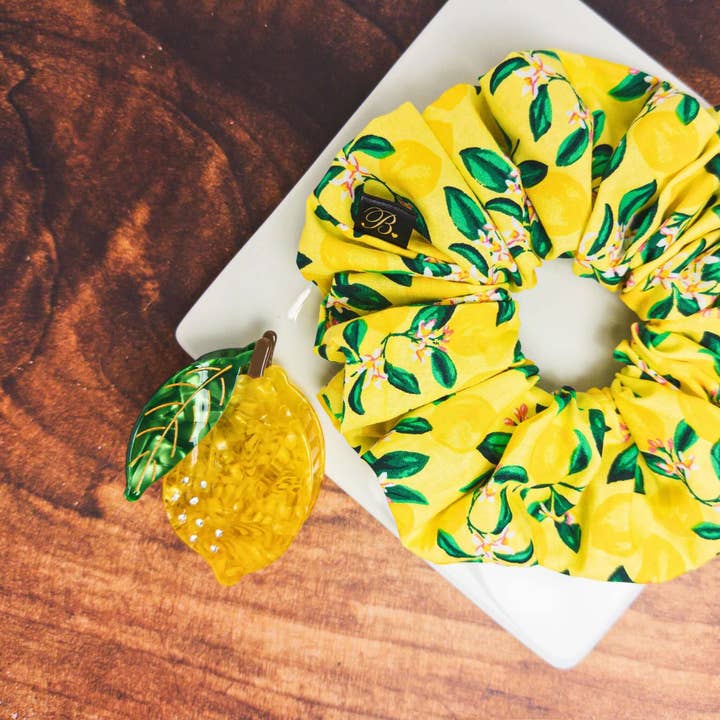 B. LUVV & CO. - Wholesale Hair Clip - Women's - Lemon Claw Clip2