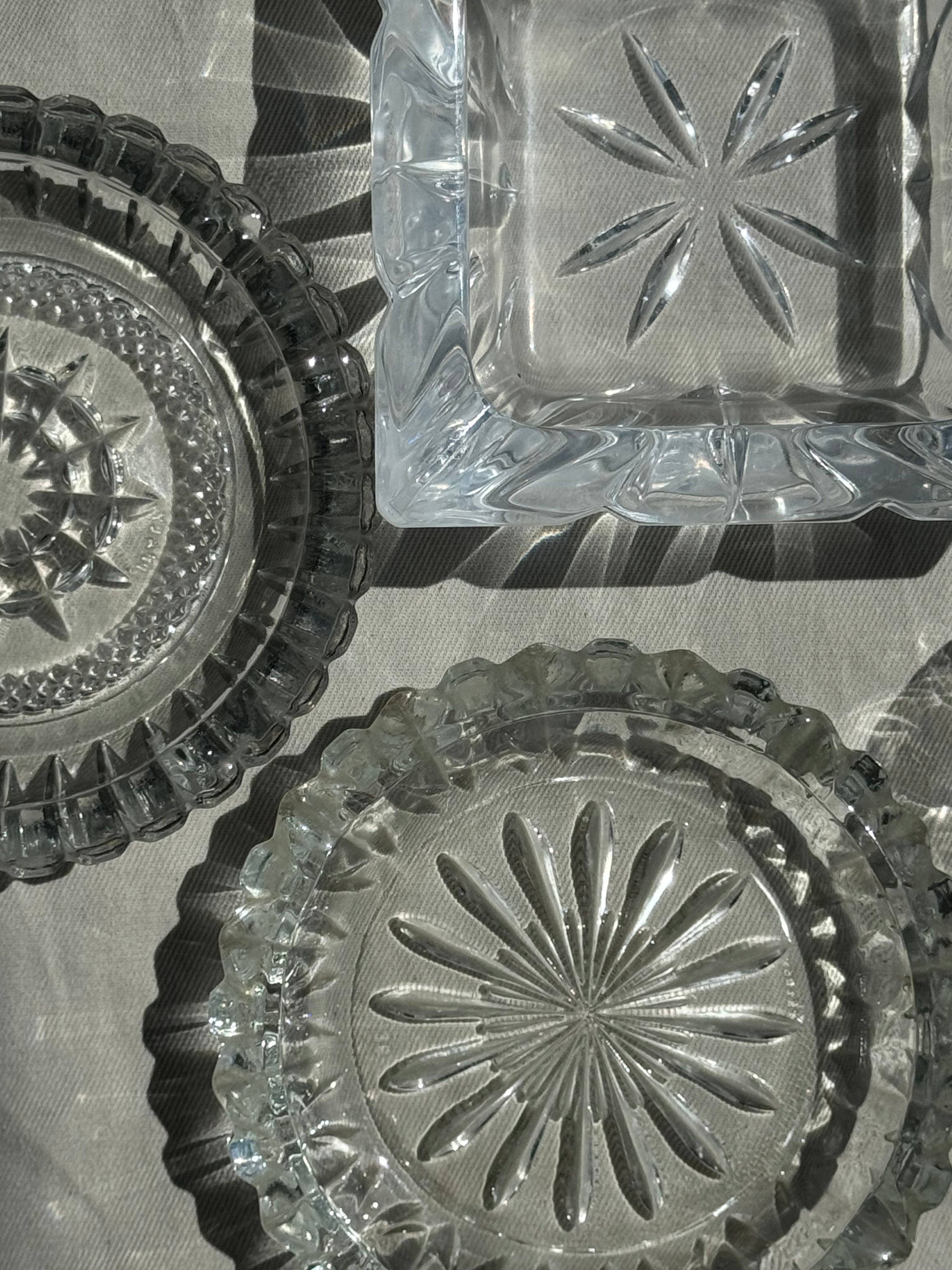 Office Objets - Vente Cendrier - Grand cendrier en verre massif carré vintage15