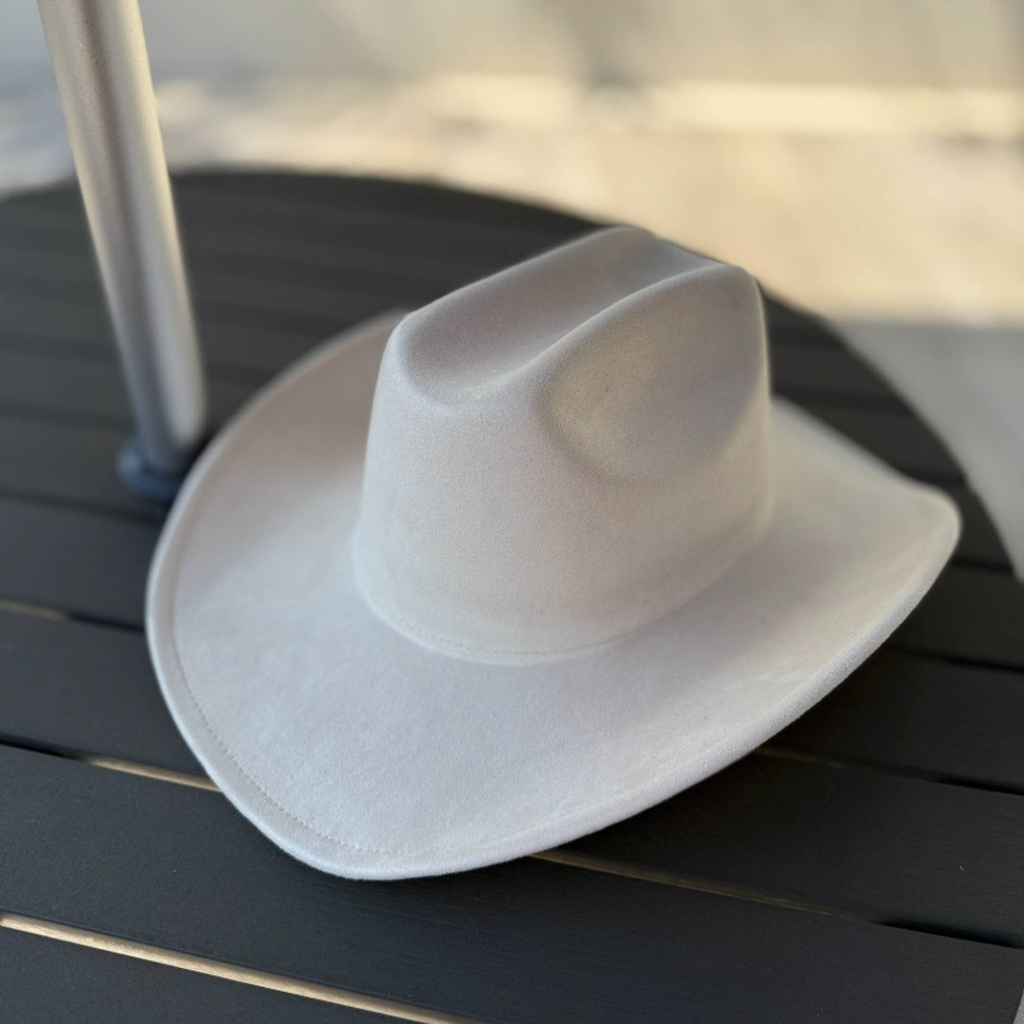 Queens INC - Wholesale Cowboy Hat - Women's - 🤠 Vegan Suede Cattleman Cowboy Hat6