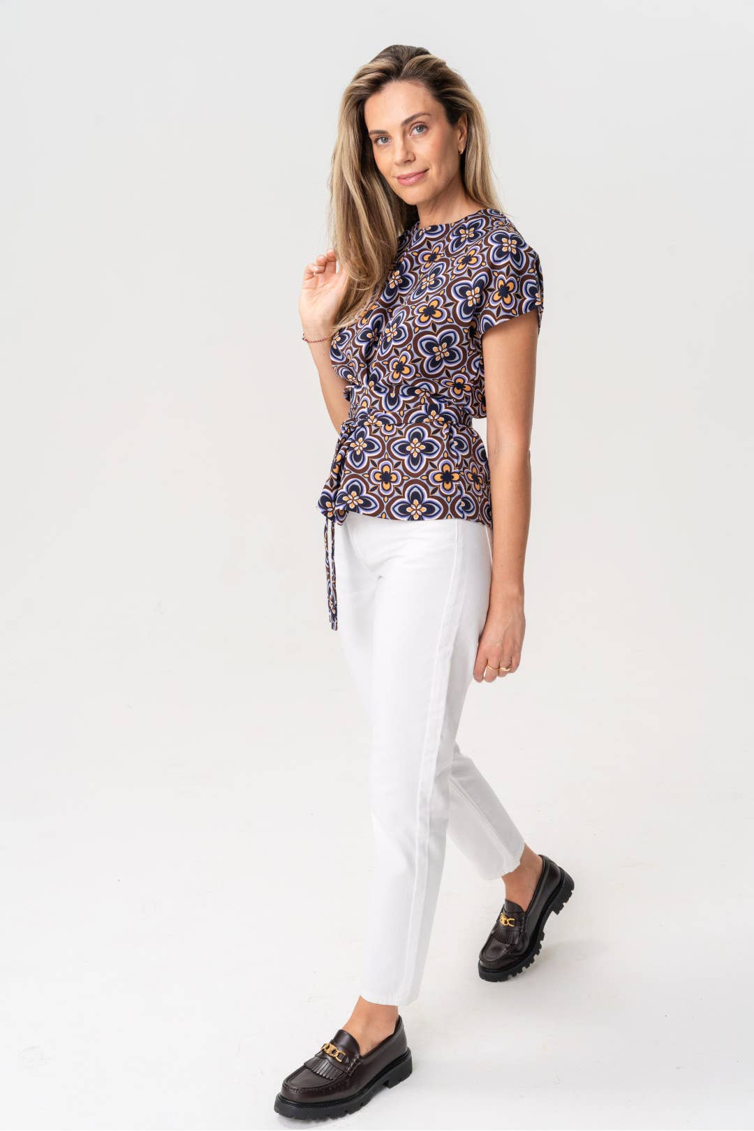 CAPSULE by Agnė Gilytė - Wholesale Jeans - Women's - Cropped jeans 'SKORPIOS' | high quality cotton28