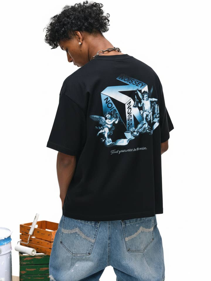 T-shirt à manches courtes Cube Cherub pour la vente par NOISSEY