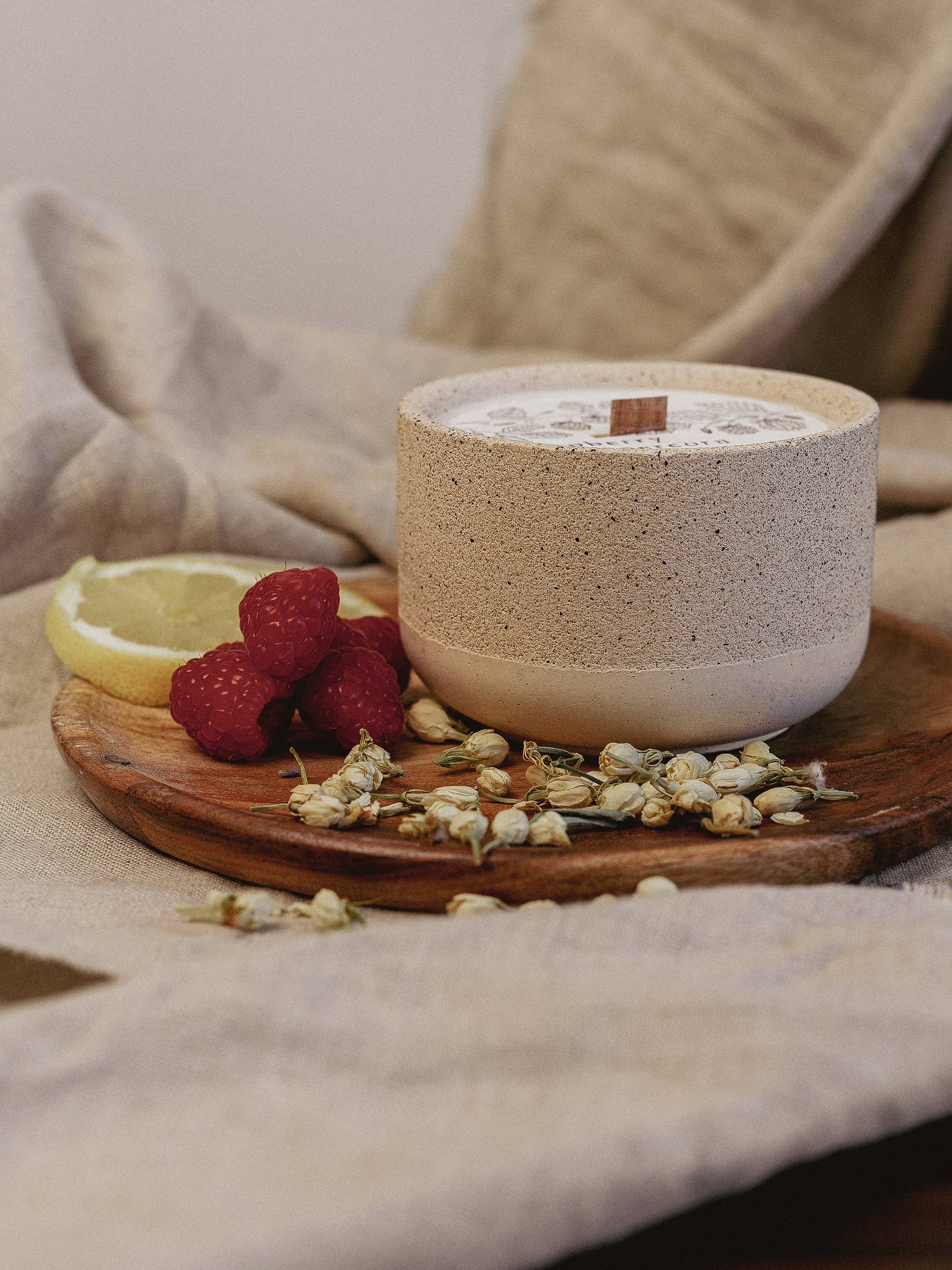 Bobella Co. - Wholesale Jar/Filled Candle - Raspberry & Peppercorn Soy Wax Candle6