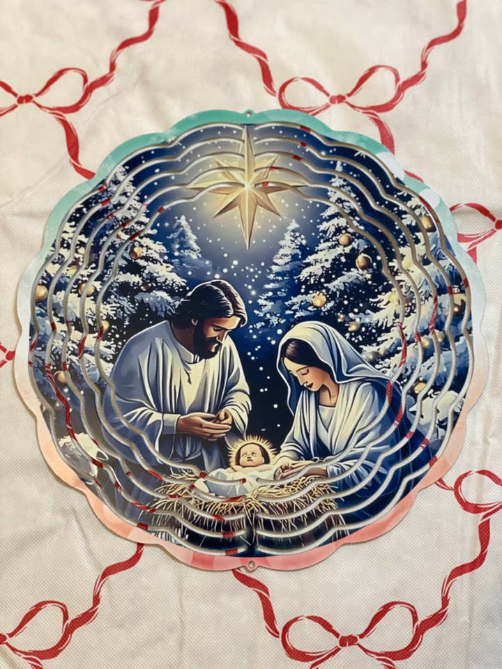 Kerststal Noordster Windspinner • Heilige Familie voor wholesale door The E Tribe Co.