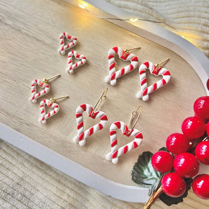 SeizeTheClayJewelry – Großhandel Ohrhänger – Candy Cane Herzohrringe, Zuckerstangen-Herzstecker