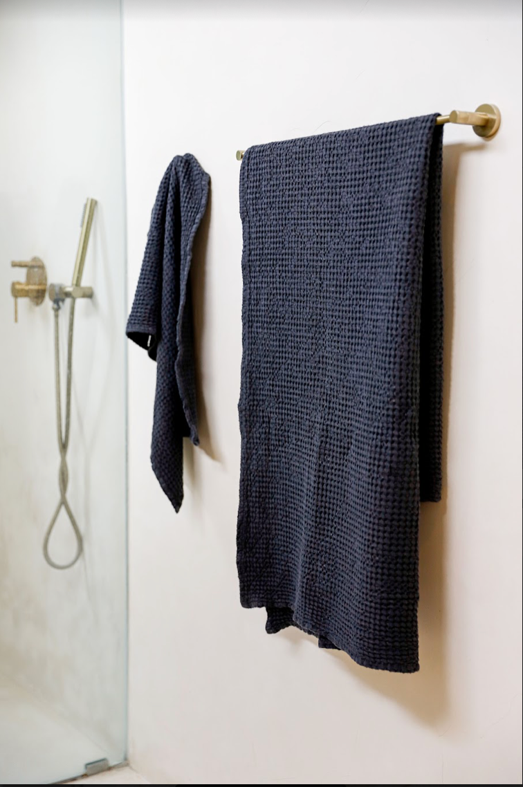 MagicLinen (We handle U.S. import procedures for you) - Wholesale Towel Set - Waffle linen towel set in various colors8