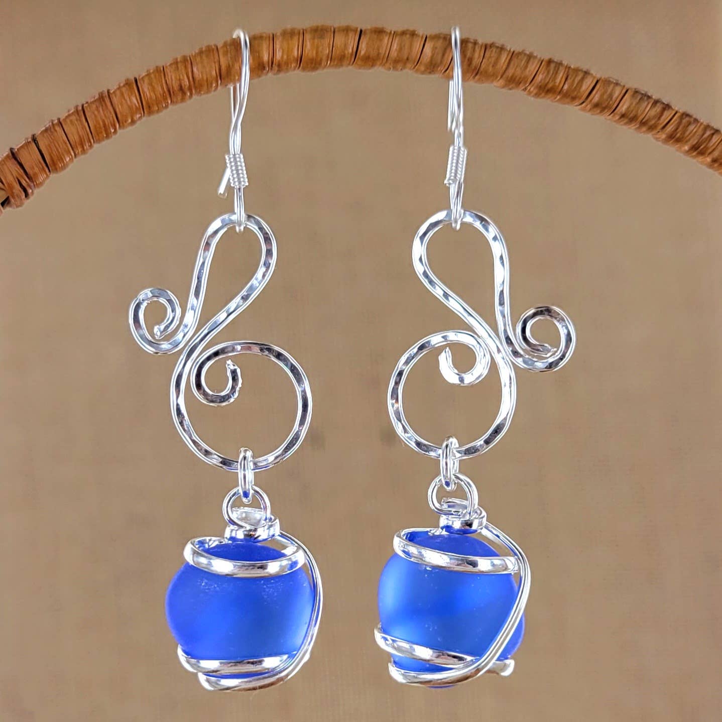 Sadie Green's Jewelry - Vendita all'ingrosso Orecchini pendenti - Orecchino in vetro marino coltivato XCAM-E178