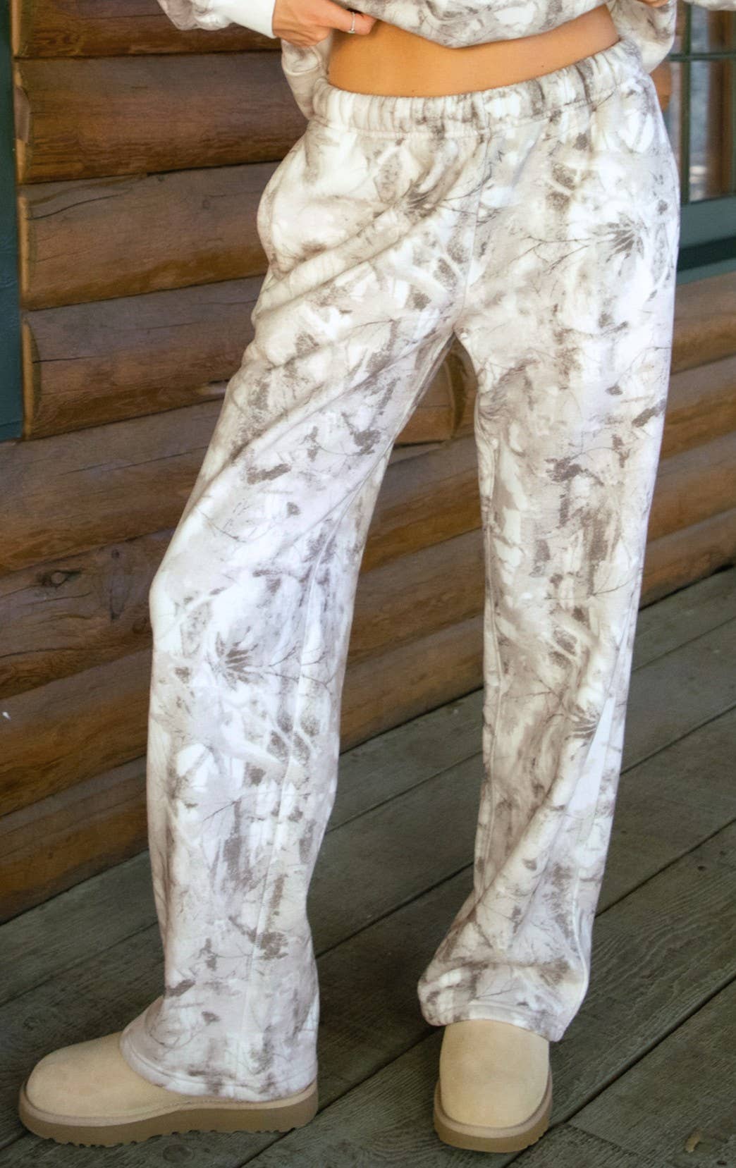 AVERY Light Woodland Camo Lounge Fleece Sweatpants for wholesale on Faire