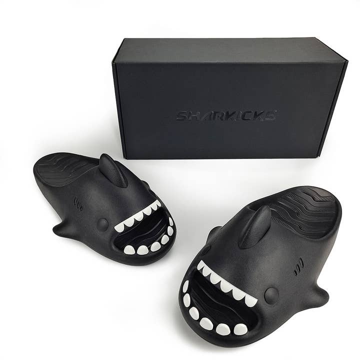 HelloSlippers - Wholesale Badslippers - Dames - Hello Slippers Sharkicks Pro Shark Slides Sandalen