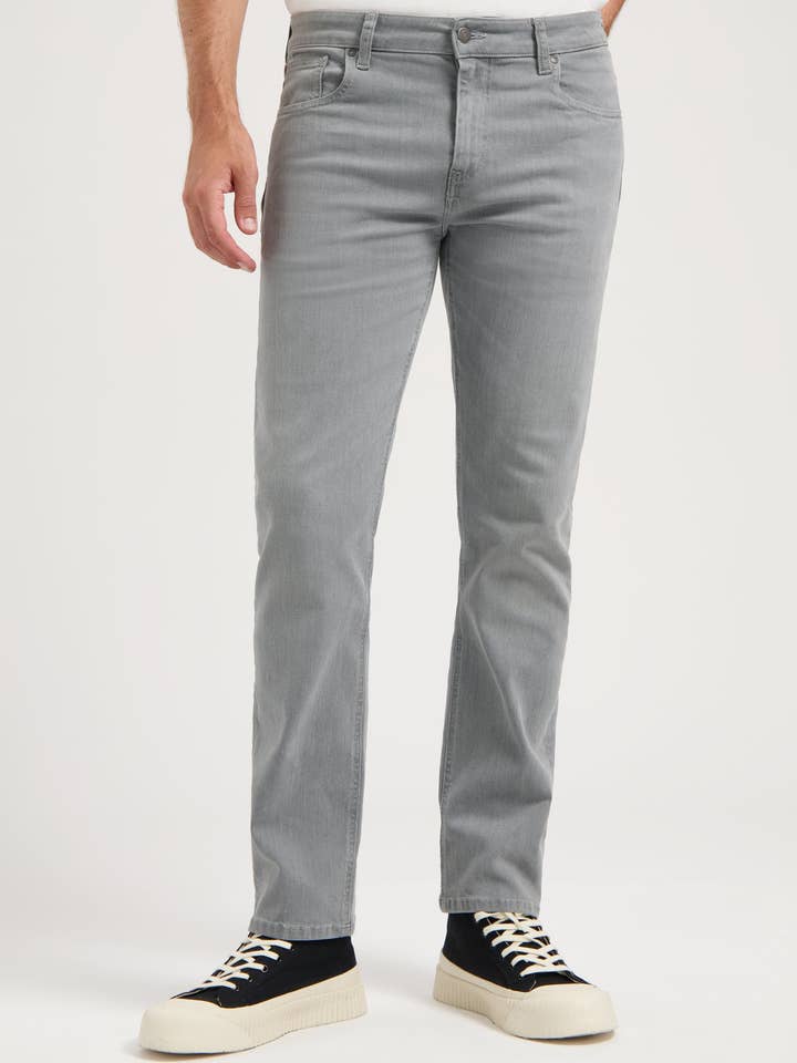 MUD Jeans International B.V - Wholesale Jeans - Men's - Bryce Mid Straight - Light Grey1