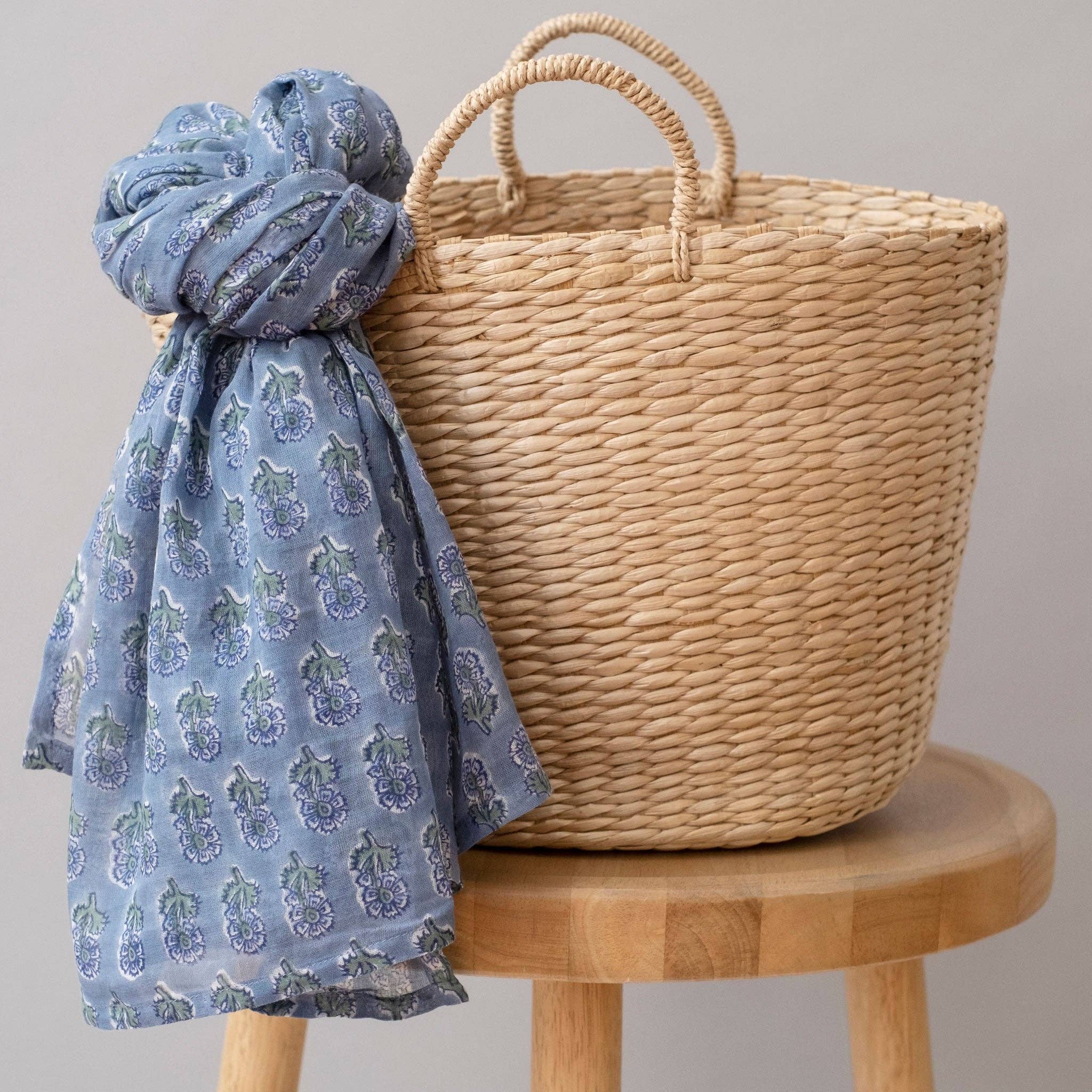 Graymarket Design - Vendita all'ingrosso Sciarpa - Donna - Sciarpa Malin Blu a Blocchi Stampati2