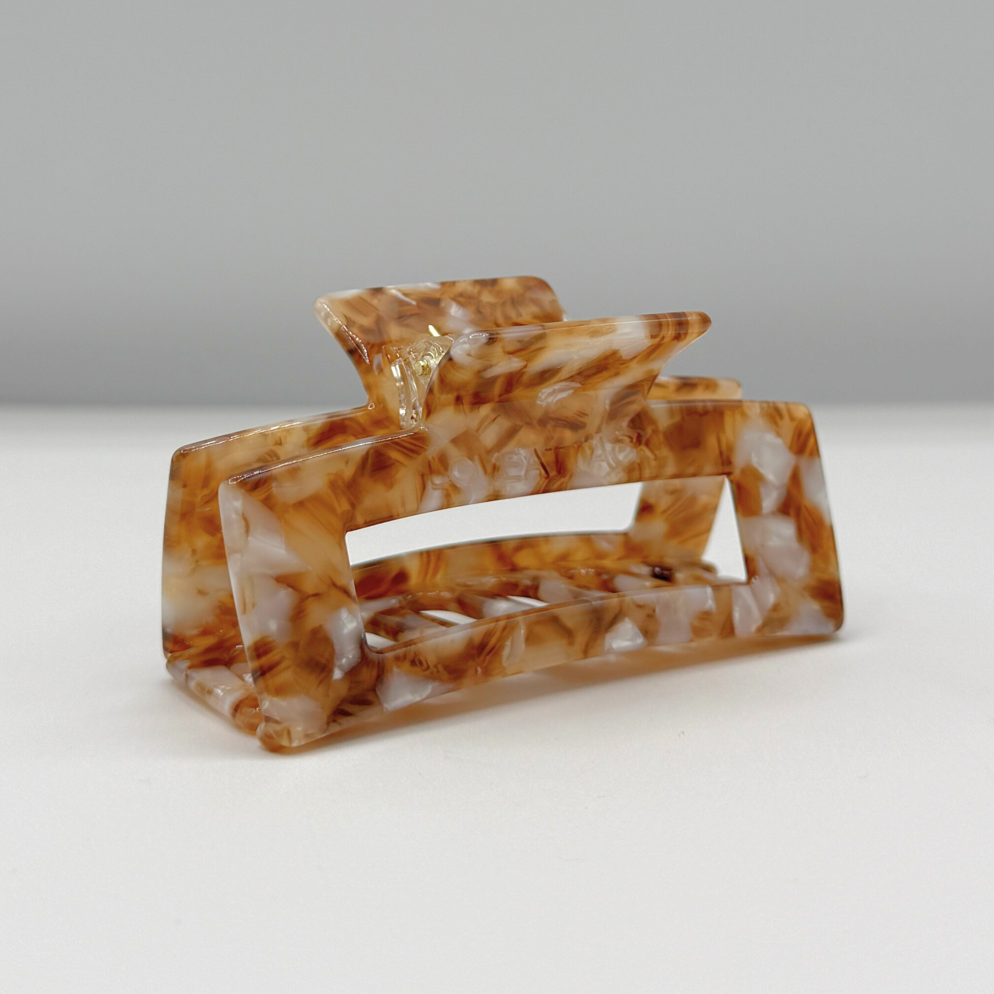 Love Attack - Wholesale Hair Clip - Women's - Sara Cellulose Acetate Hair Claw Clips62