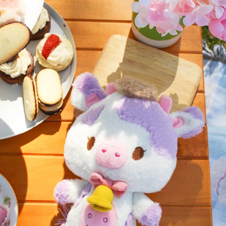 Basura Gang - Wholesale Stuffed/Plush Toy - Kids & Baby - Jolene the Cow Plushie3