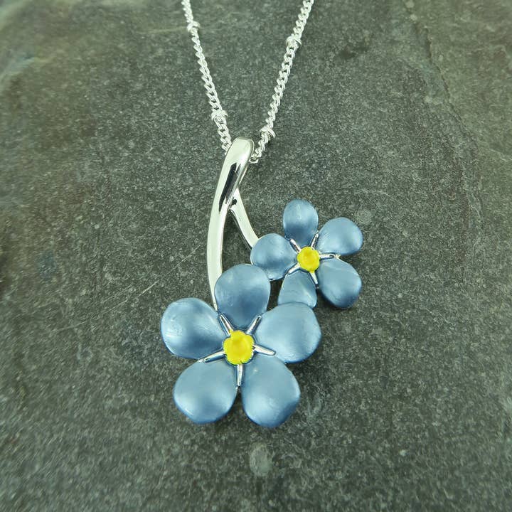 Alexander Thurlow & Co Ltd - Vendita all'ingrosso Collana con ciondolo/pendaglio - Collana con ciondolo fiore blu Forget Me3