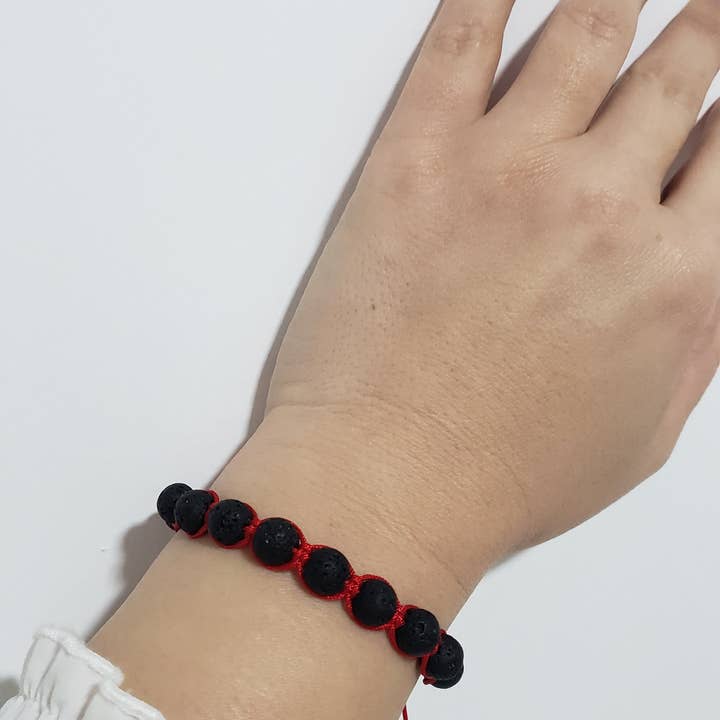 The Bijoux Collective – wholesale Beaded bracelet – Corals & Lava Stone Bracelet - B102