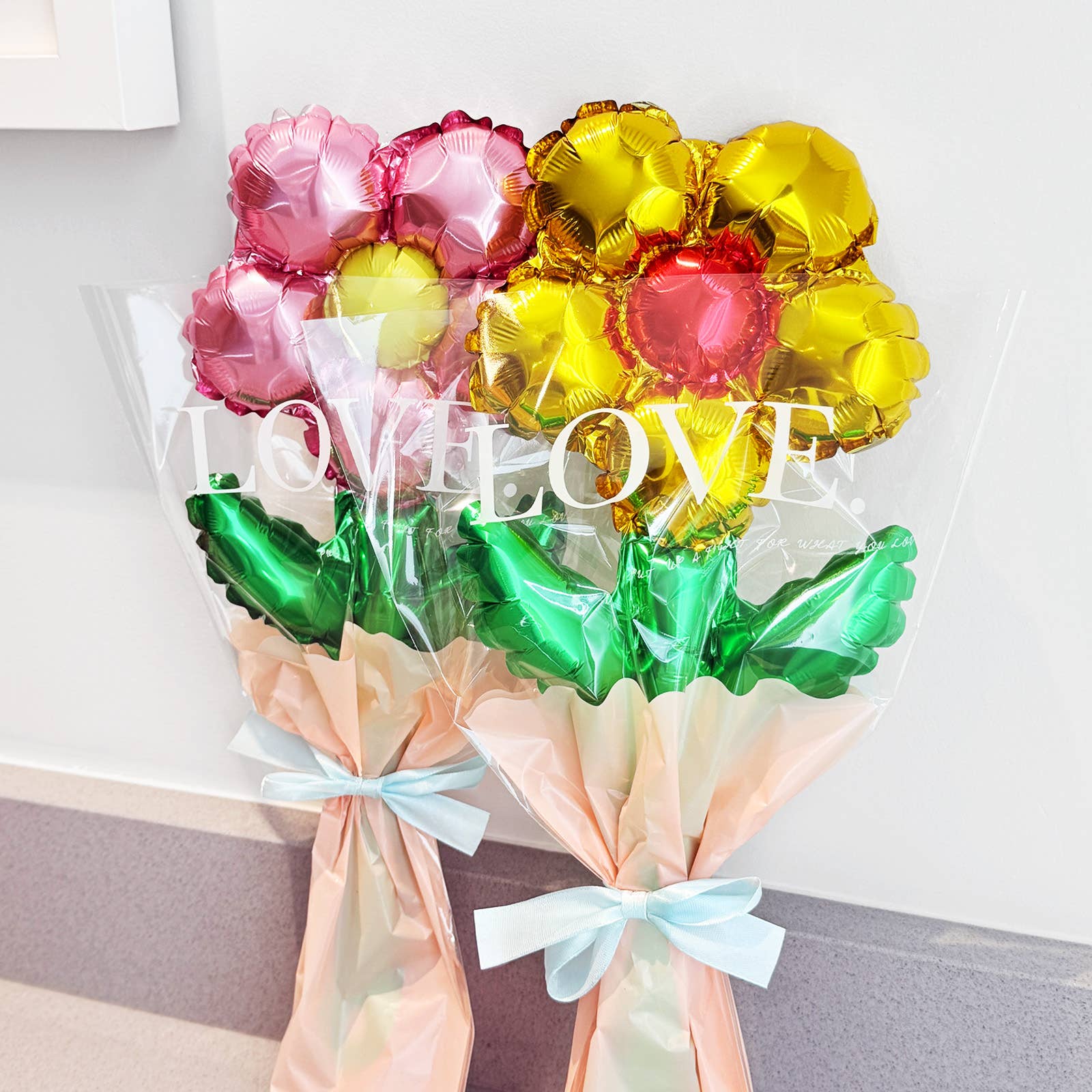 Wrapables.com - Wholesale Balloon - Wrapables Aluminum Foil Flower Balloons (Set of 10)6