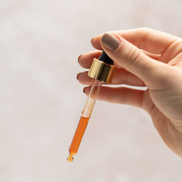 The Ayurveda Experience - Wholesale Facial Oil - iYURA Manjish Glow Elixir3