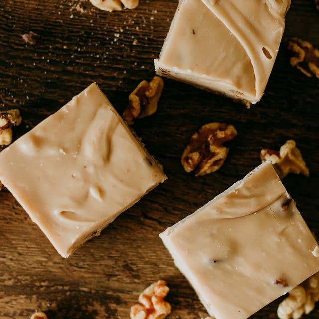 That Fudge Place - Wholesale Fudge - Maple Walnut Fudge 8oz1
