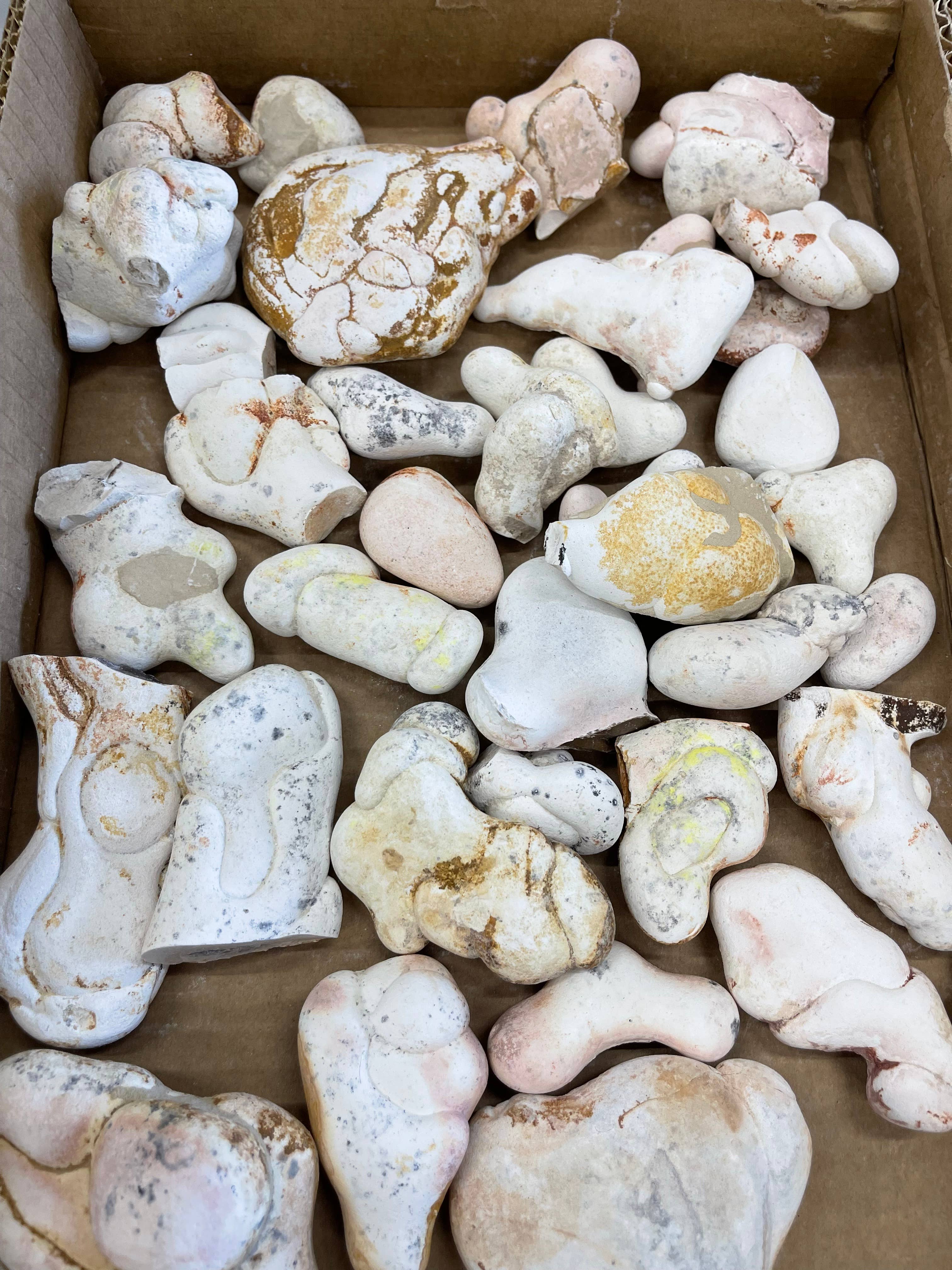 Casablanca Exports - Wholesale Spiritual Stone/Crystal - Small Fairy Stones Goddess Stone Box 1