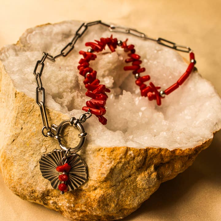 Avï necklace for wholesale by May21