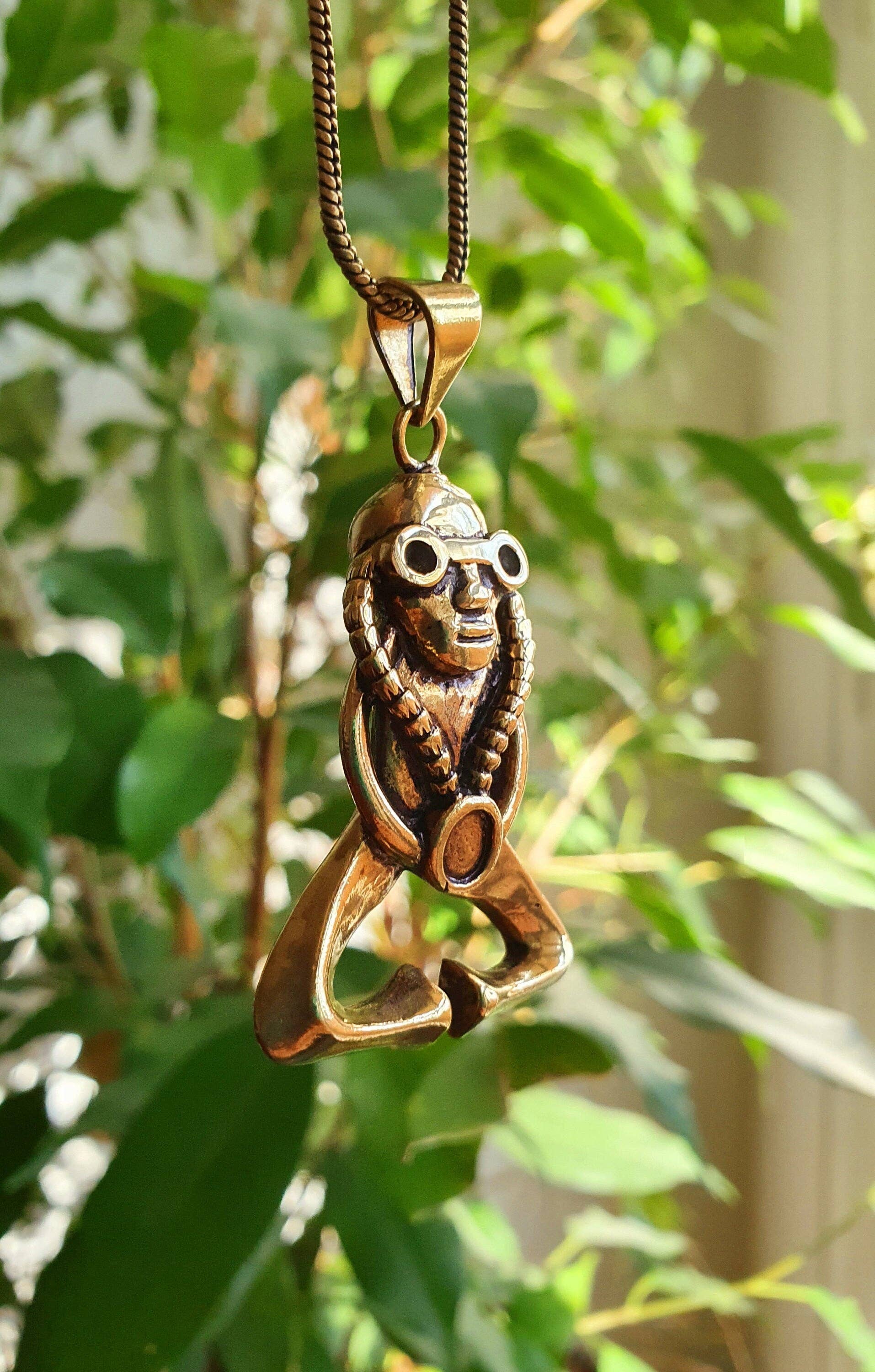 Kaali Boutique – wholesale Pendant/charm necklace – Steampunk Necklace / Brass / Punk / Sci-Fi / Cyberpunk / Boho / Aztec / Inca / Ethnic / Madmax / Third Eye / Illuminati / Mens necklace8