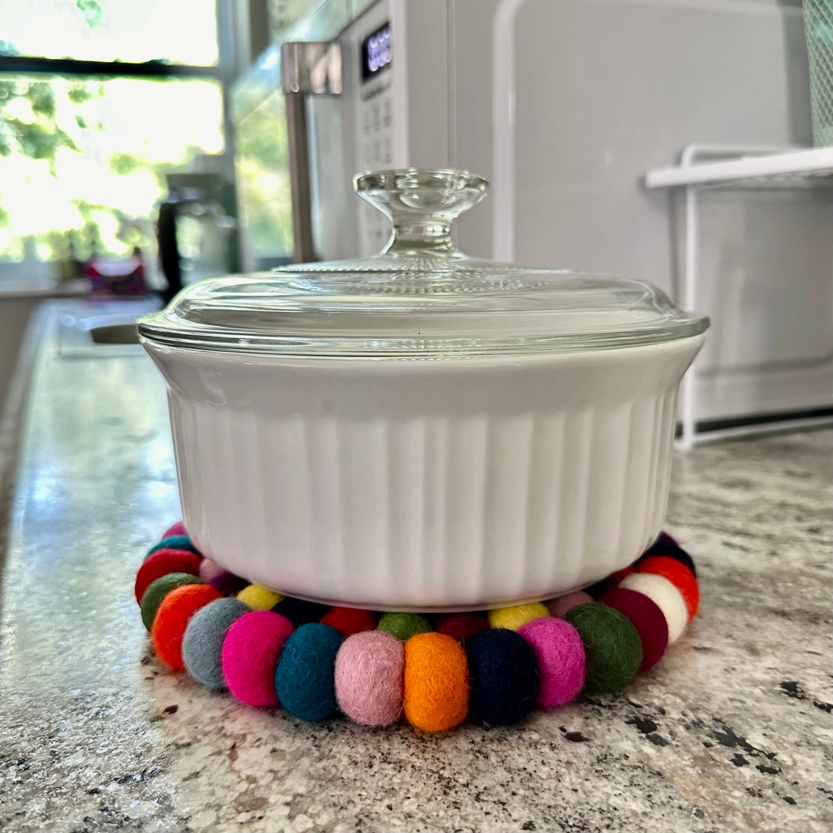 Sheep Farm Felt - Vente Dessous-de-plat - Sous-plat en forme de boule en feutre multicolore1