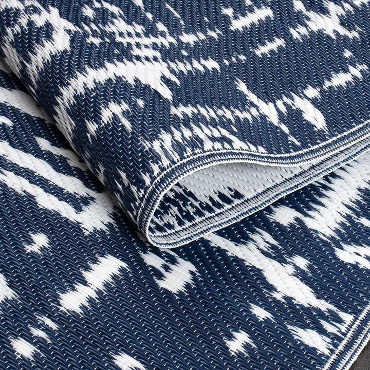 Veranda Outdoor Rug Waterproof Reversible Plastic for Patio Porch RV Camping Picnic for wholesale by Beverly Rug