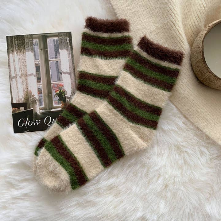 ACCITY - Wholesale Socks - Women's - Striped Plush Socks Women Winter Thick Cozy_CWMS028673
