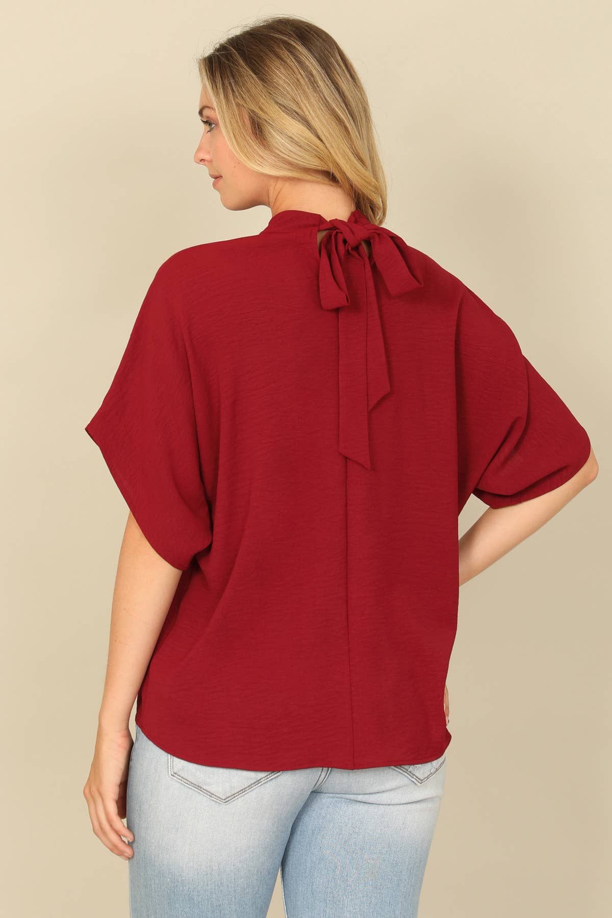 You & Me – Großhandel Bluse – Damen – YMT20083V-SOLID RÜCKENBAND DOLMAN-ÄRMEL HOCHHALS-TOP31