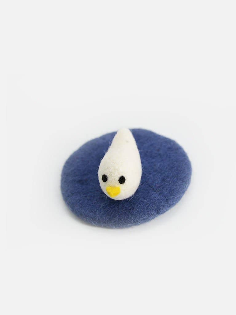 Woollyfelt - Wholesale Decorative Tabletop Object - Cute Felted White Bird | Set Of 104