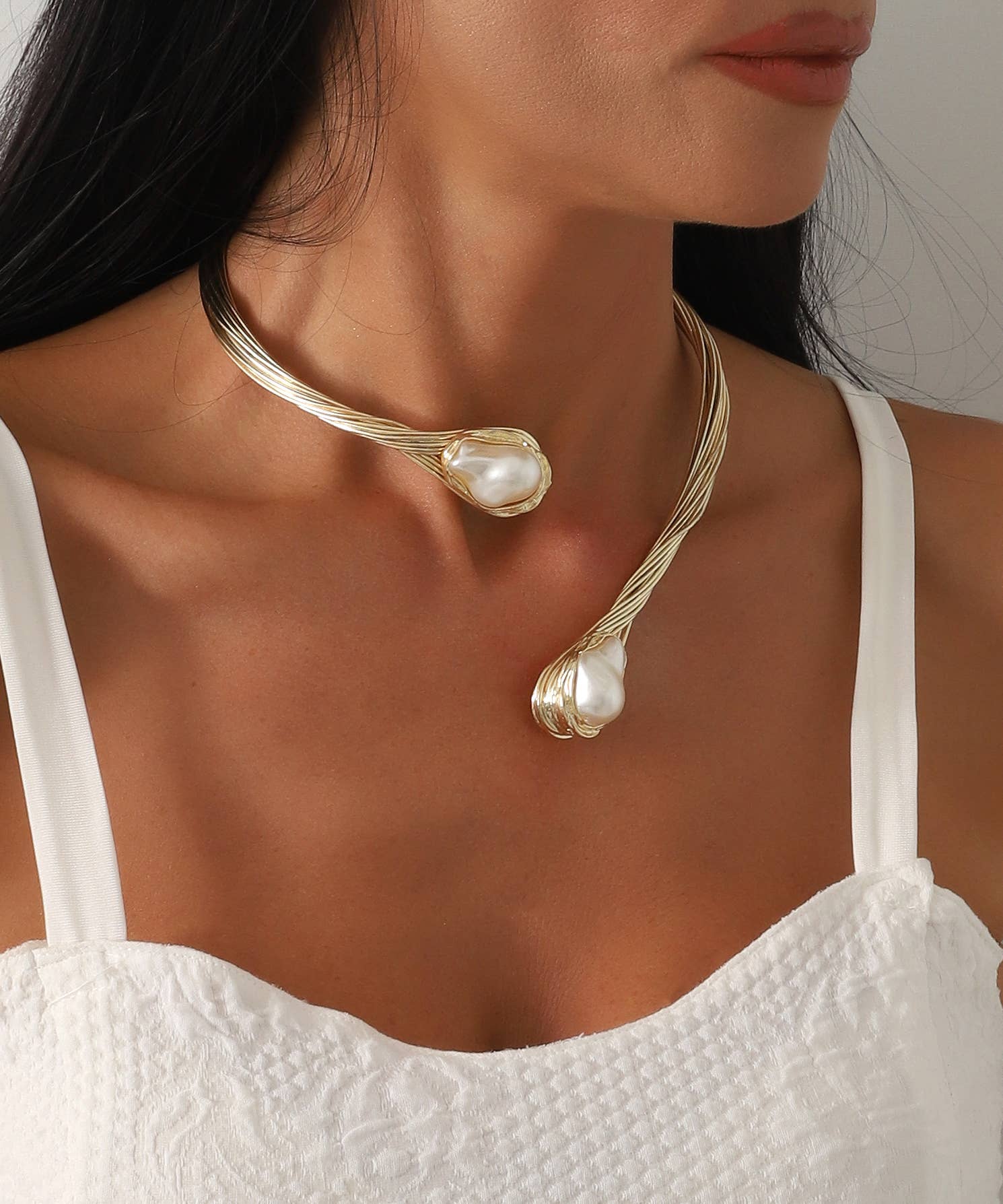 BUBU BY TEKIN SHOP – Großhandel Kette mit Anhänger/Charm – Vergoldete Perlen-Boho-Halskette1