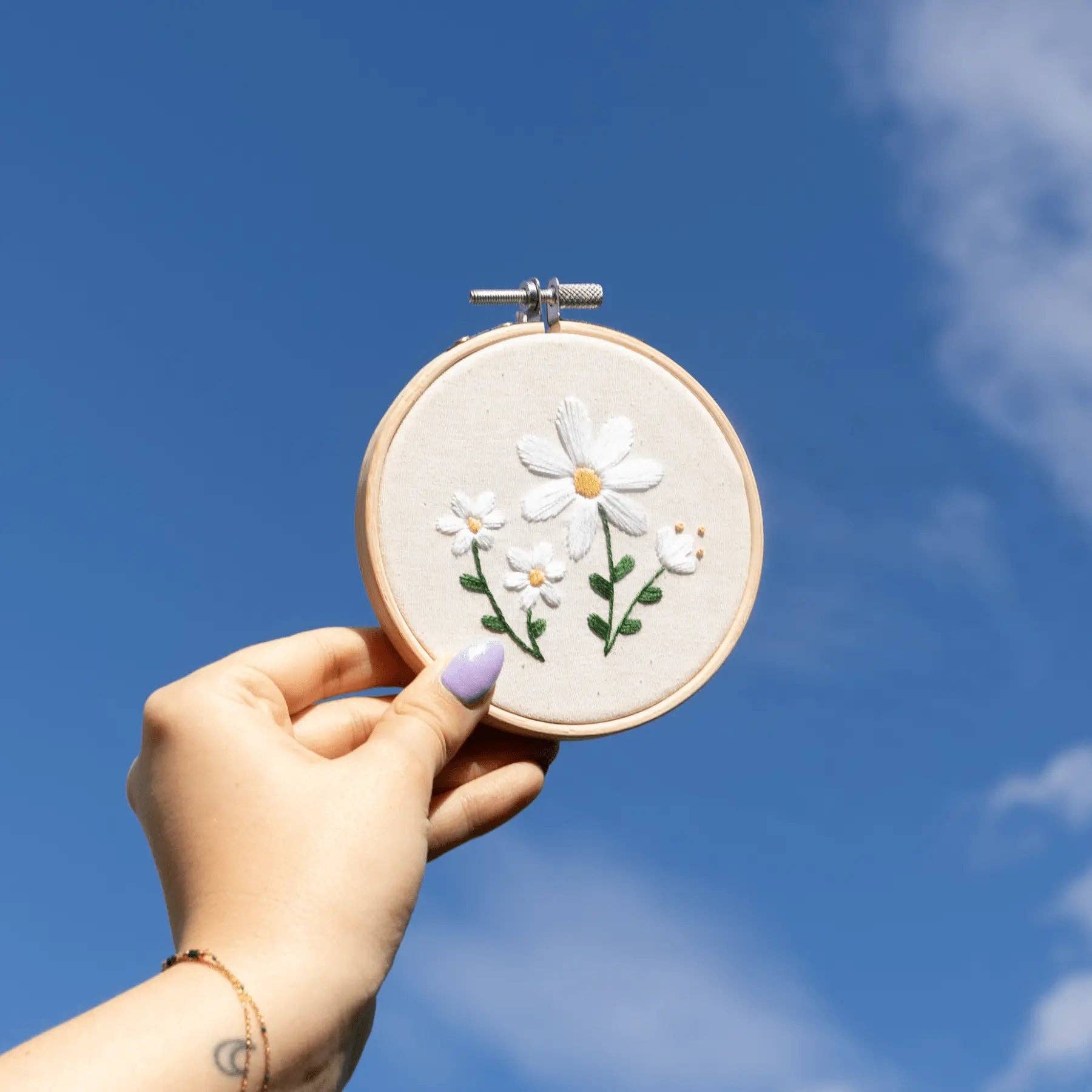 Craft Club - Wholesale Embroidery/cross-stitch supplies - FLORAL MINIS - Embroidery Kit7